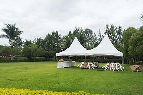 Kalya Courts Hotel