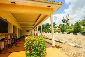 Kalya Courts Hotel