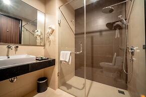 M One Hotel