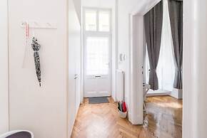 Dominik Apartment