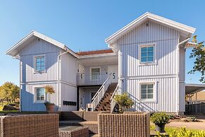 Easy Livin Apartment Hotel by Stubor