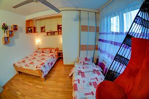 Rooms And Apartments S