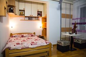 Rooms And Apartments S
