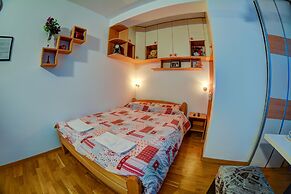 Rooms And Apartments S