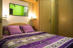 Rooms And Apartments S