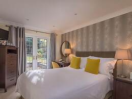 The Stanwick Hotel