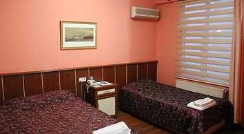 Yeni Hotel