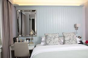 Hayes Hotel