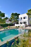 Unique Modern Villa with very pool