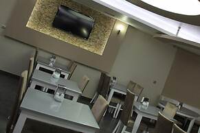 Derya Otel