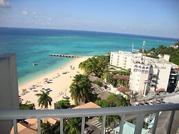 Cool Breeze Beach Studio