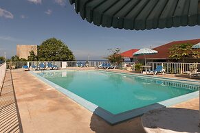 Cool Breeze Beach Studio