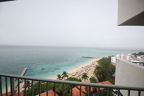 Hipstrip Beach Studio