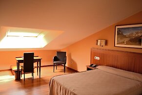 Hotel La Colina