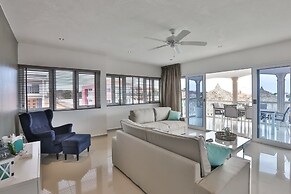 Luxury Villa With Pool in Jan Thiel
