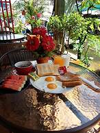 P R Patong Hotel