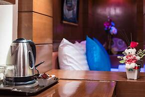 P R Patong Hotel