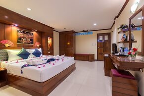 P R Patong Hotel