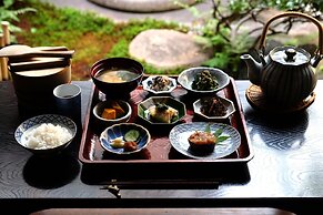 Toshiharu Ryokan