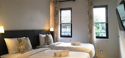 Hotel Noir