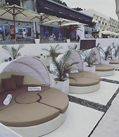 Marina Yacht Hotel
