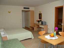 Thinalos Aparthotel