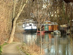 Boat For Guest