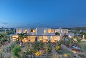 Seven Santa Maria Paros Boutique Hotel