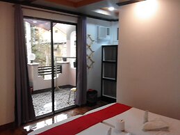 Vali-Joe Travel Lodge