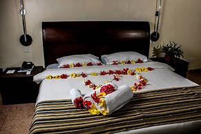 Sai Rock Beach Hotel & Spa