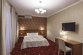 Esquire Hotel