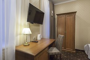 Esquire Hotel