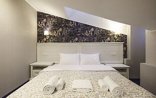 Esquire Hotel