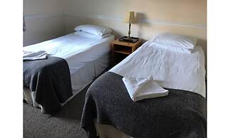The Admirals Inn Guest House