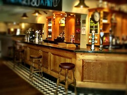 The Admiral Cunningham Hotel