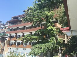 Norbu House