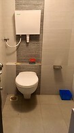 Golden Dormitory - Hostel