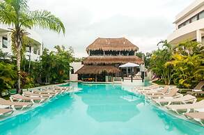 Mak Nuk Village Tulum II - Clothing Optional