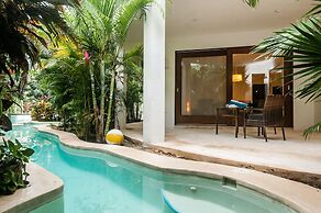 Mak Nuk Village Tulum II - Clothing Optional