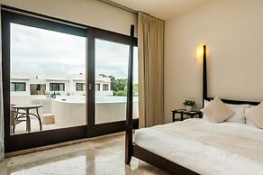 Mak Nuk Village Tulum II - Clothing Optional