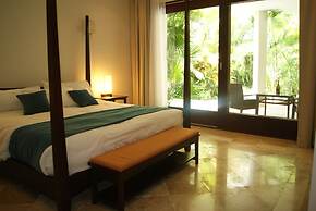 Mak Nuk Village Tulum II - Clothing Optional