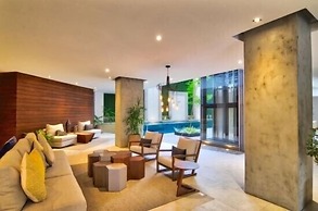 ROMANTIC ZONE ZENITH STUDIO