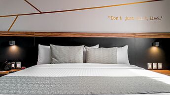 Hotel Bedford