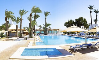 Hari Club Beach Resort