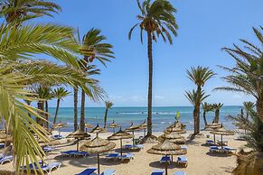 Hari Club Beach Resort