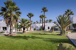Hari Club Beach Resort
