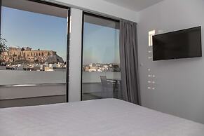 Luxury Penthouse touching the Acropolis by GHH