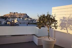 Luxury Penthouse touching the Acropolis by GHH