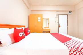 OYO 349 Aroonrung House