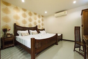 Baan Plubthong